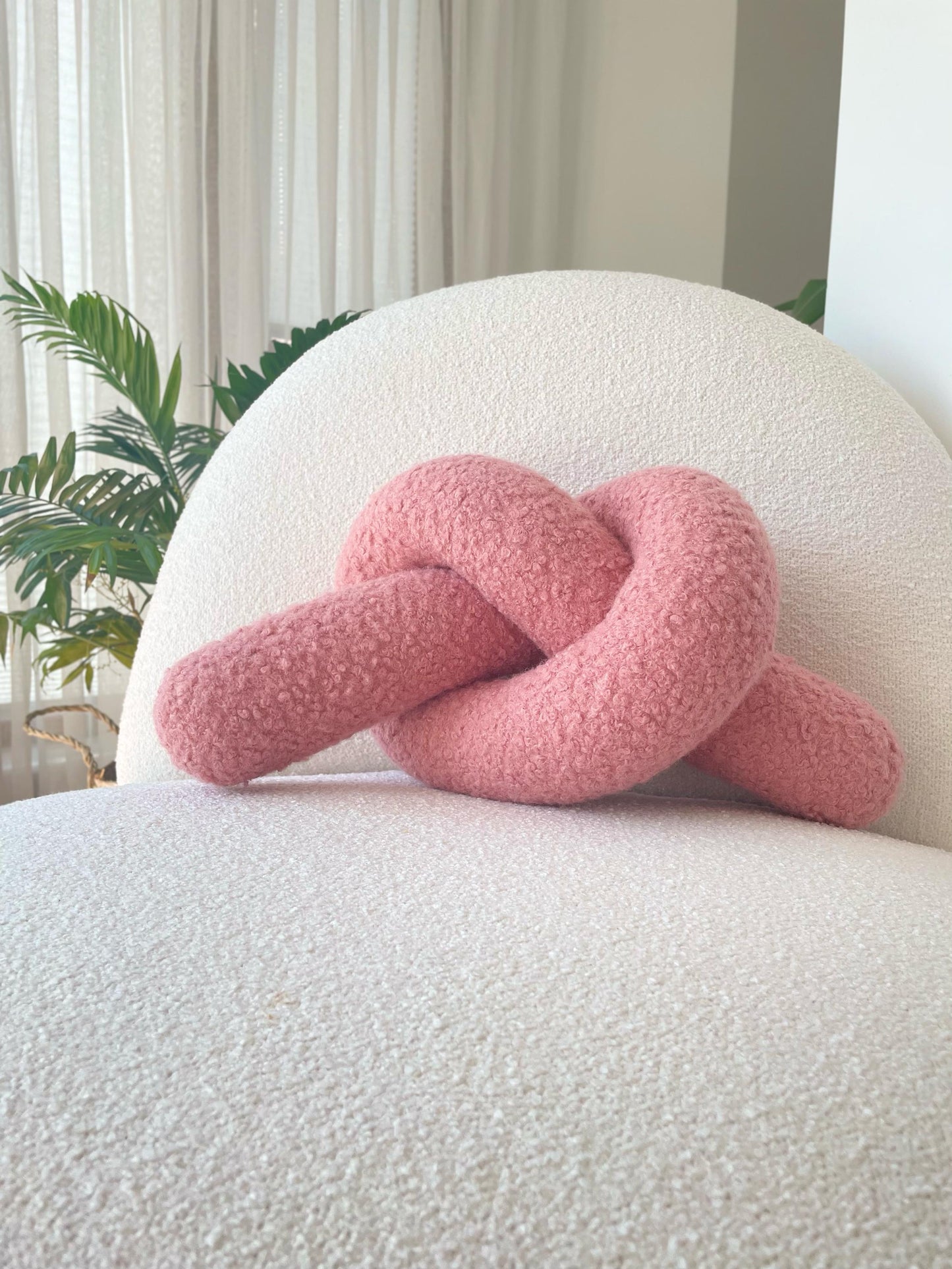 Ashy Pink Boucle Knot Pillow – Soft Sculptural Cushion for Modern & Cozy Home Decor