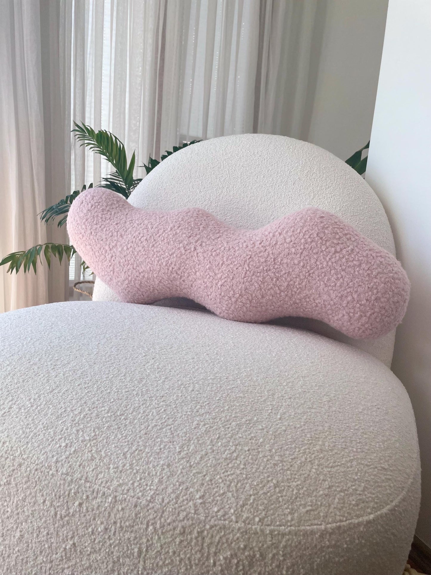 Powder Pink Wavy Boucle Pillow: Modern Accent Cushion