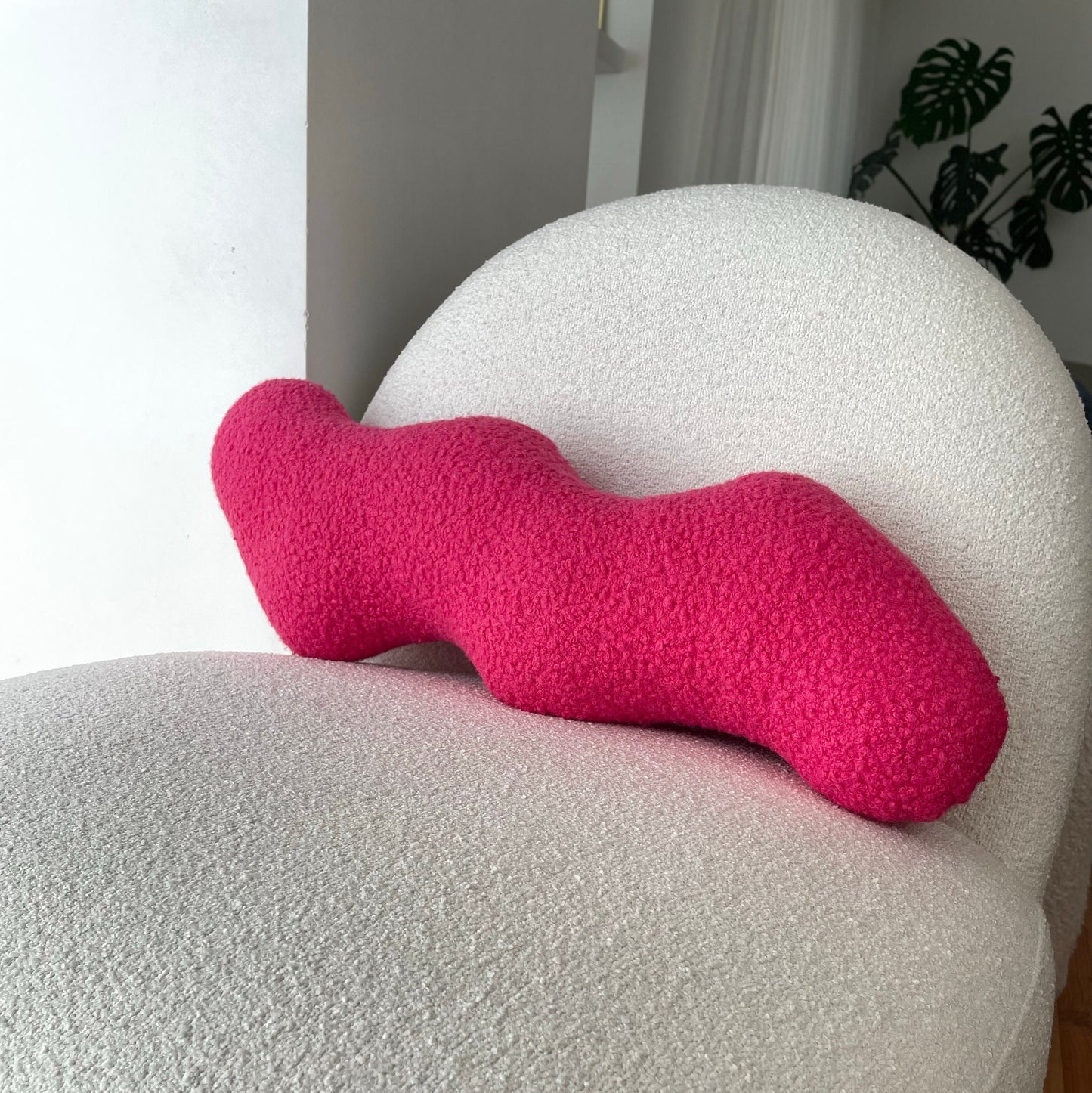 Pink Wavy Boucle Pillow: Modern Home Accent Cushion