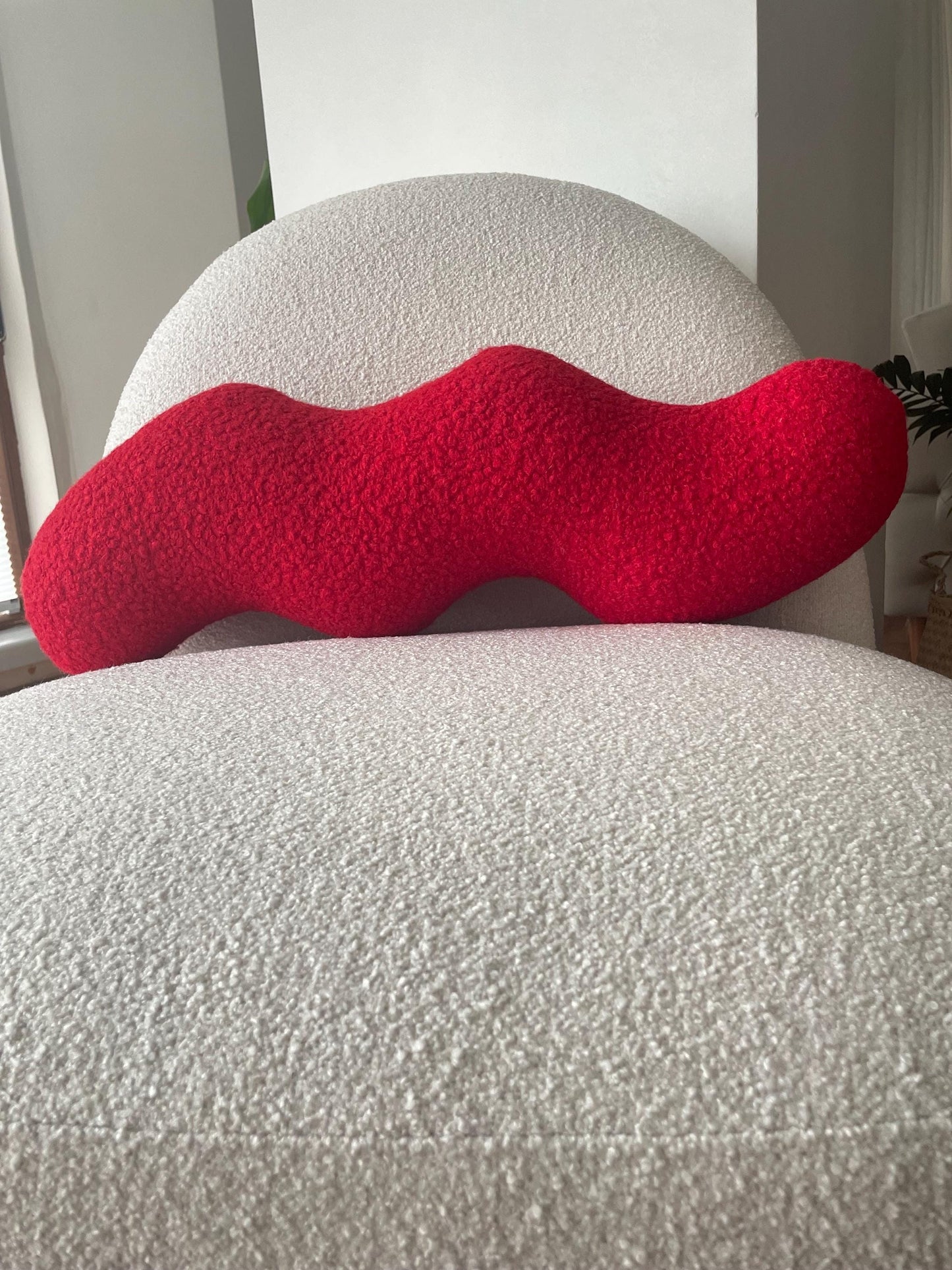Red Boucle Wavy Pillow: Modern Accent Cushion