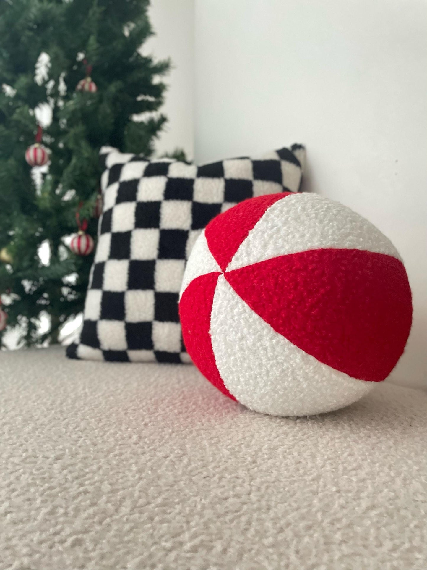 Xmas Red and White Ball-Shaped Pillow – Festive Holiday Decor, Cozy Wabi-Sabi Style Cushion