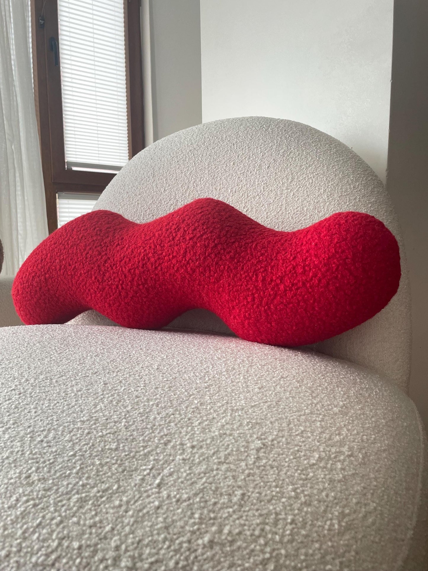 Red Boucle Wavy Pillow: Modern Accent Cushion