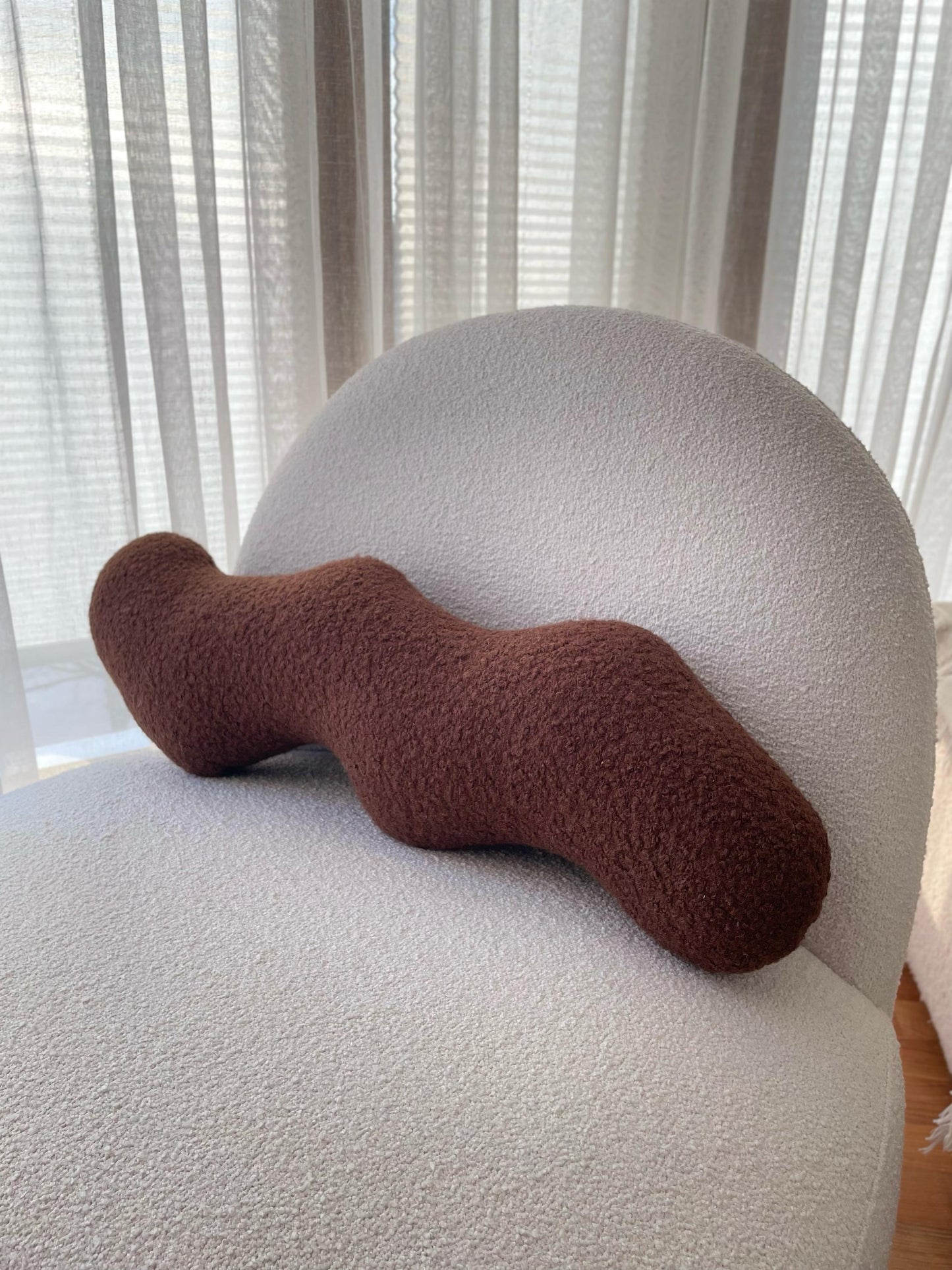 Brown Wavy Boucle Pillow: Modern Accent Cushion