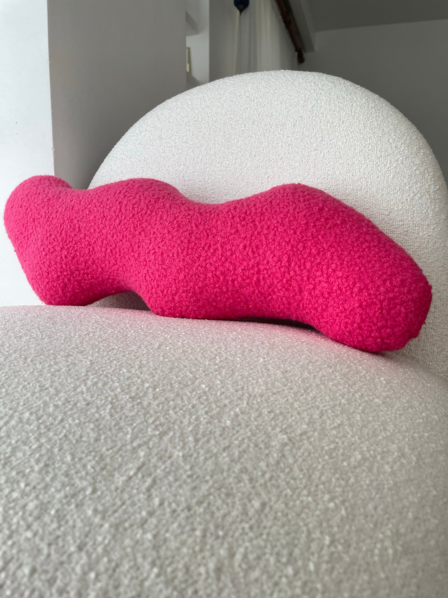 Pink Wavy Boucle Pillow: Modern Home Accent Cushion