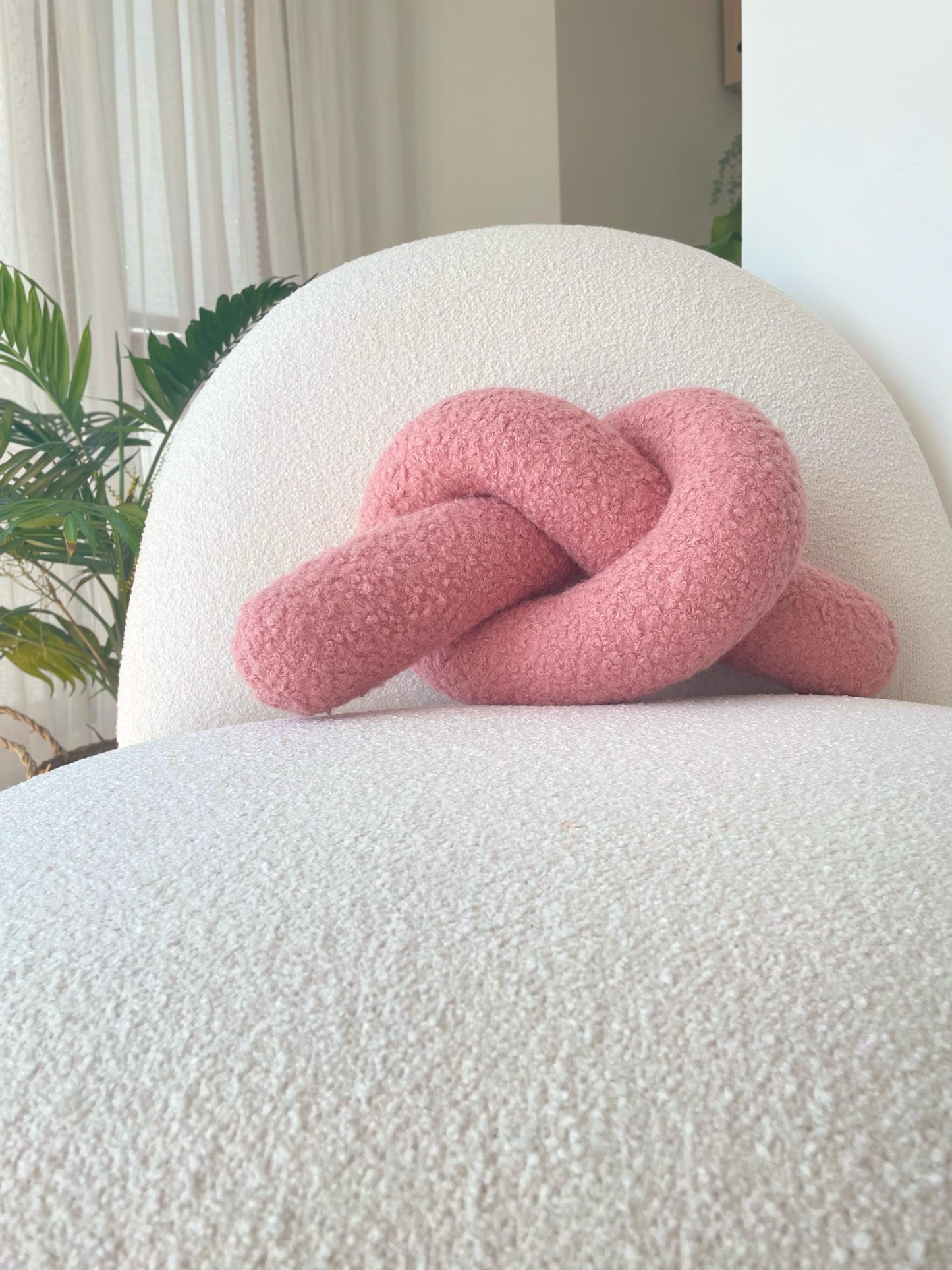 Ashy Pink Boucle Knot Pillow – Soft Sculptural Cushion for Modern & Cozy Home Decor