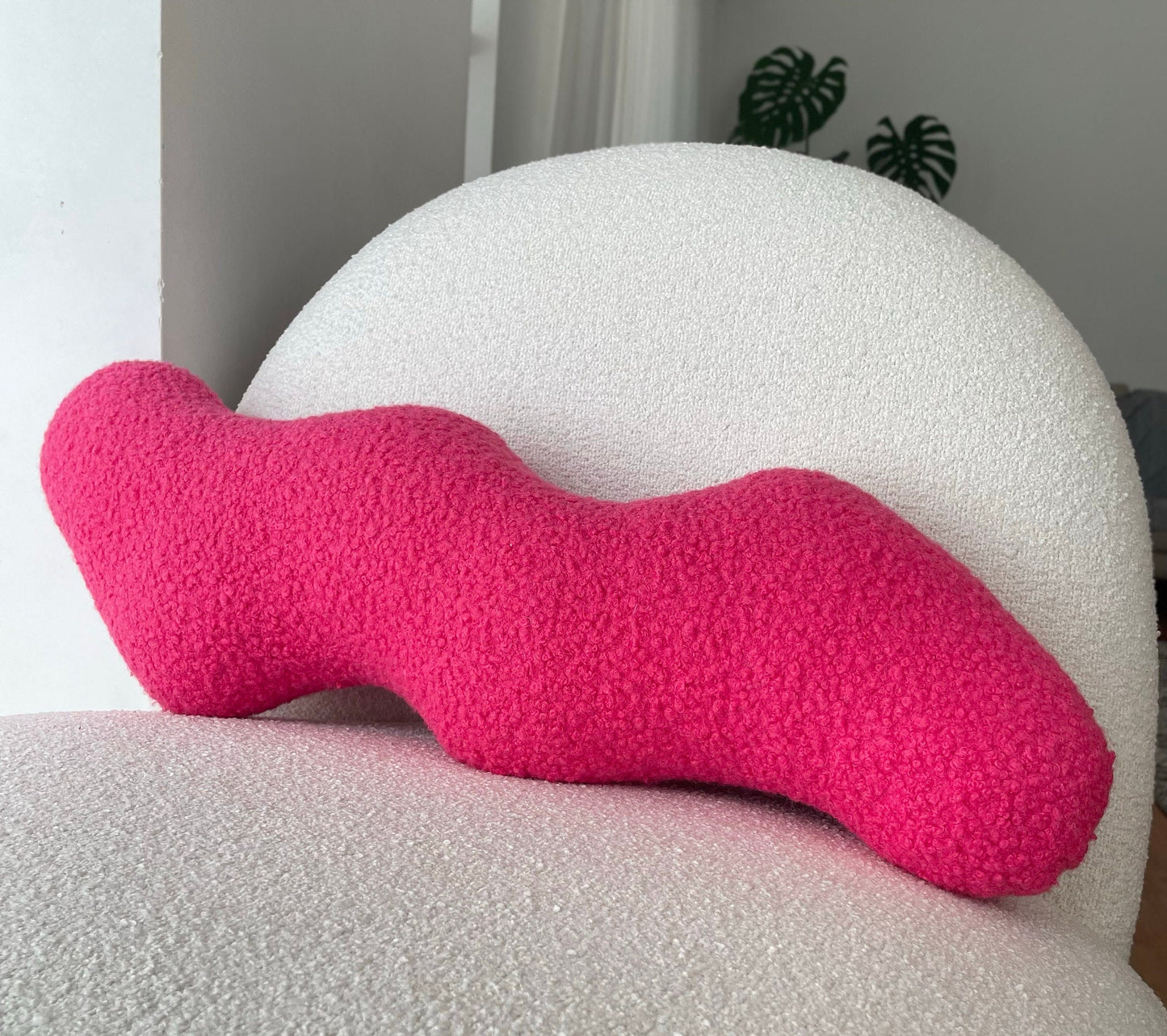 Pink Wavy Boucle Pillow: Modern Home Accent Cushion