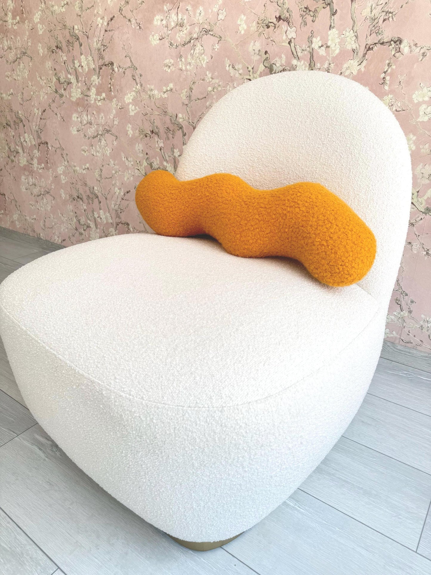 Mustard Wavy Boucle Pillow: Modern Accent Cushion
