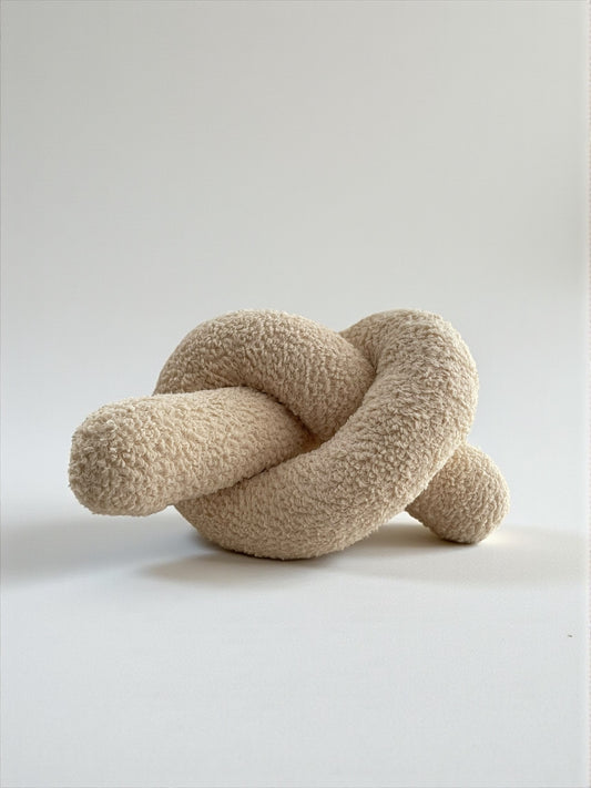 Soft Beige Boucle Knot Pillow: Chunky Decorative Cushion