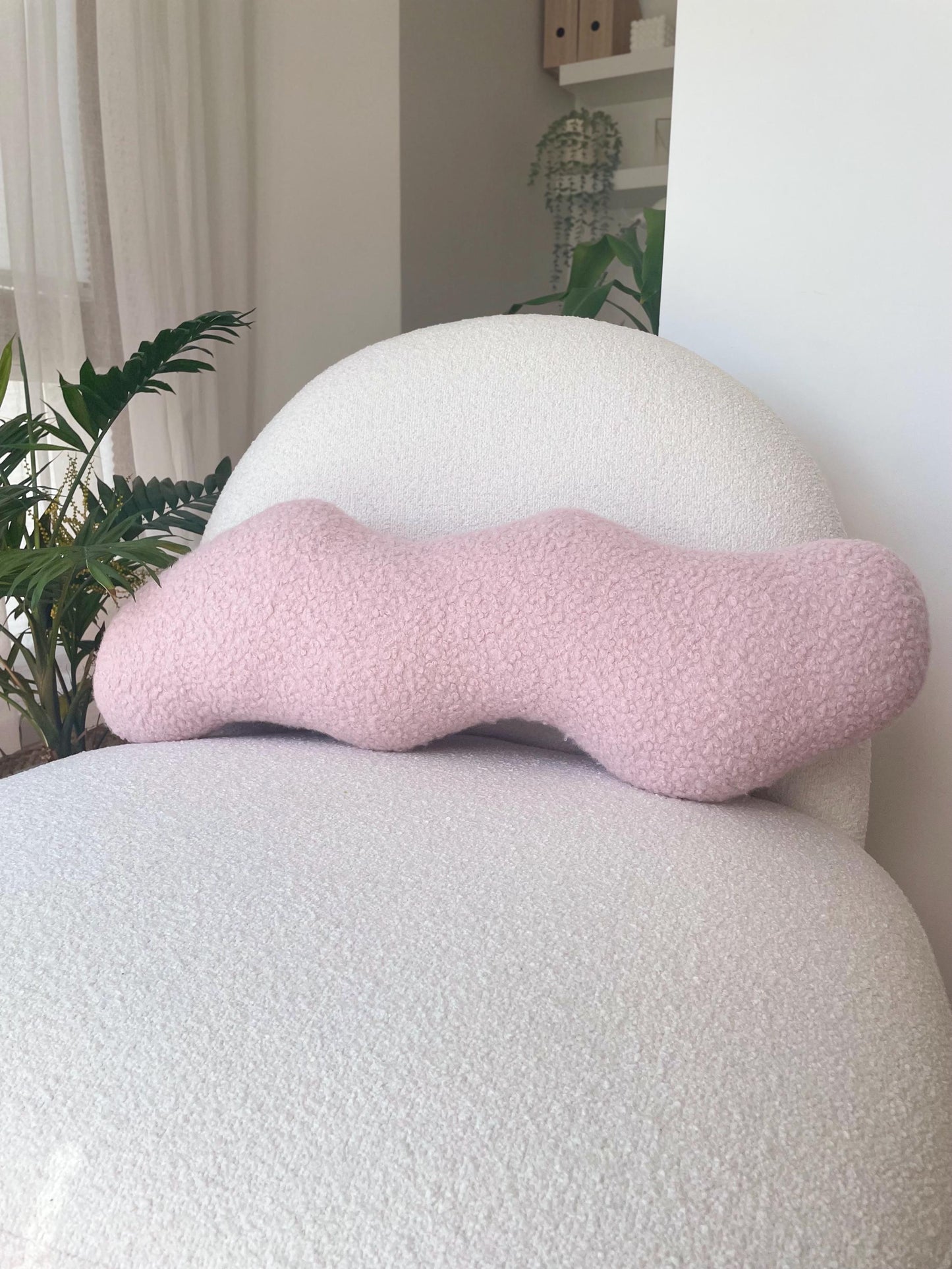 Powder Pink Wavy Boucle Pillow: Modern Accent Cushion