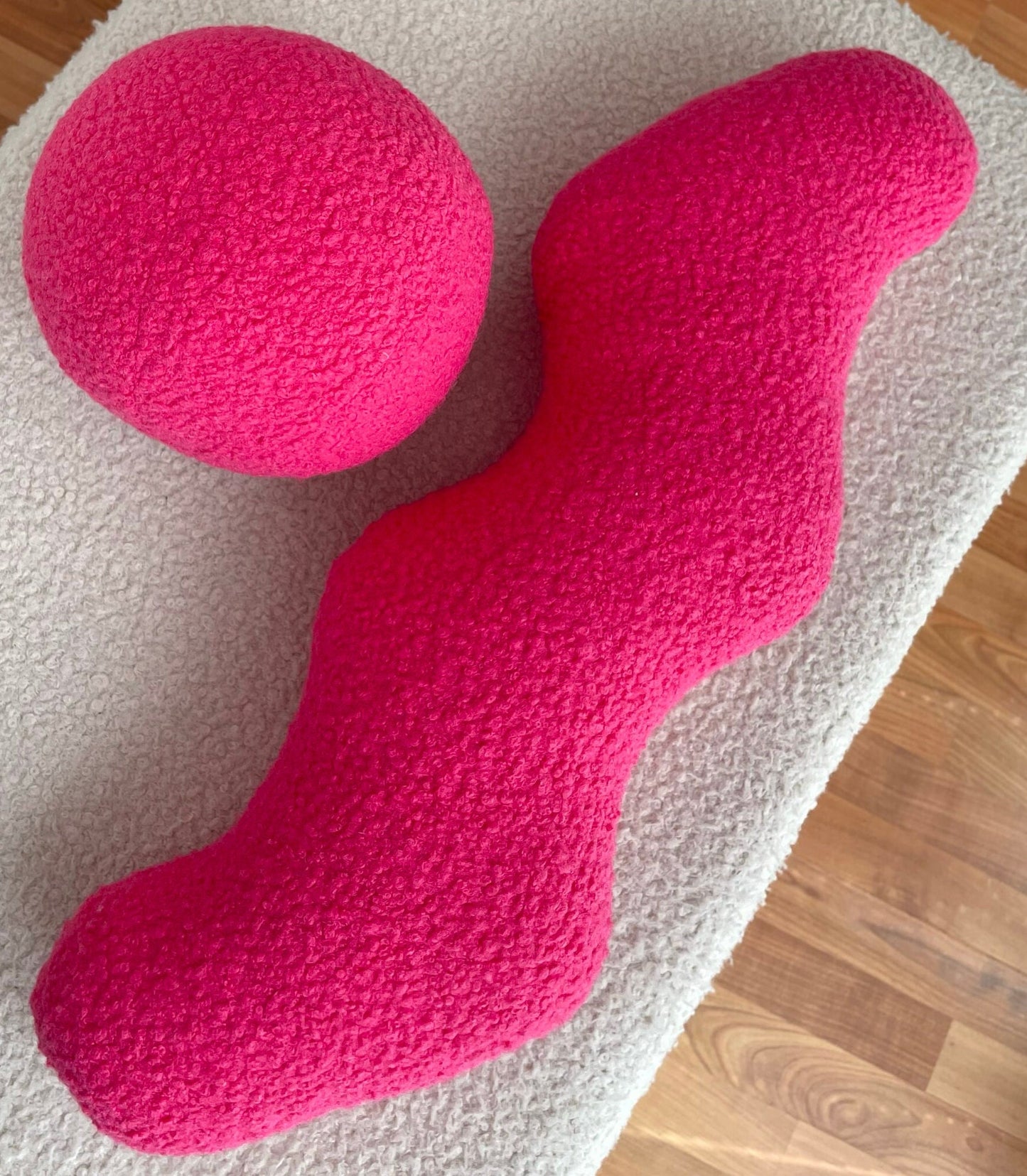 Pink Wavy Boucle Pillow: Modern Home Accent Cushion