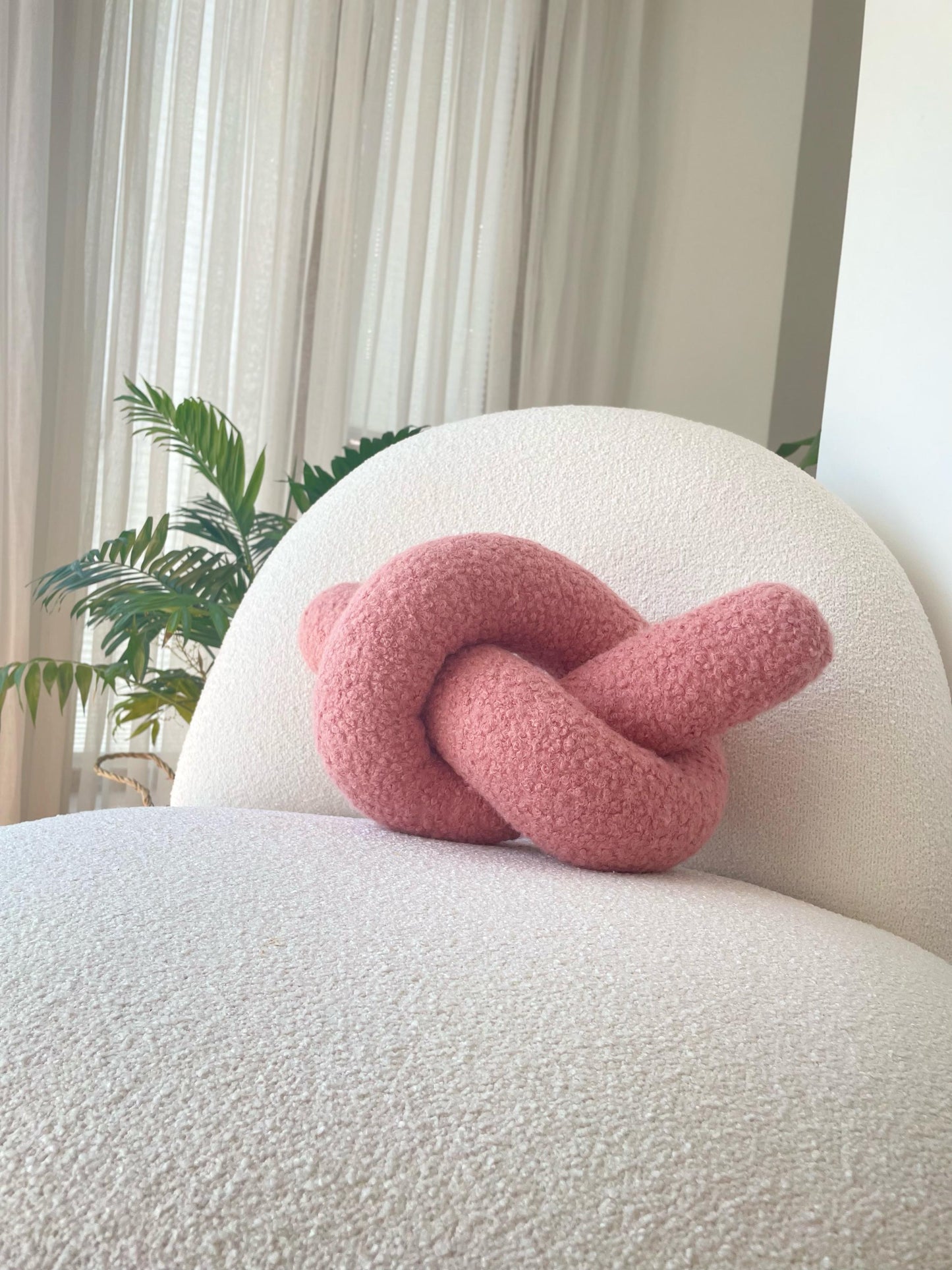 Ashy Pink Boucle Knot Pillow – Soft Sculptural Cushion for Modern & Cozy Home Decor