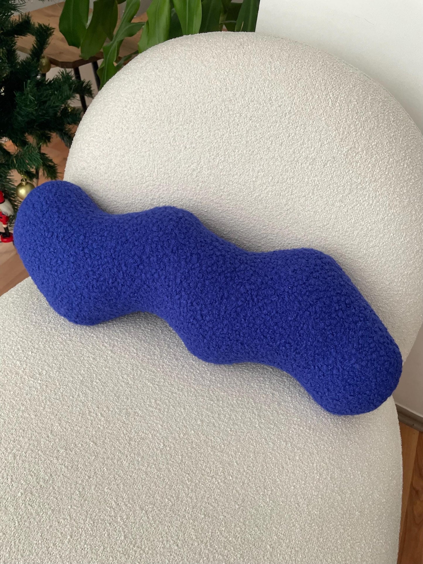 Blue Wavy Boucle Pillow: Modern Accent Cushion
