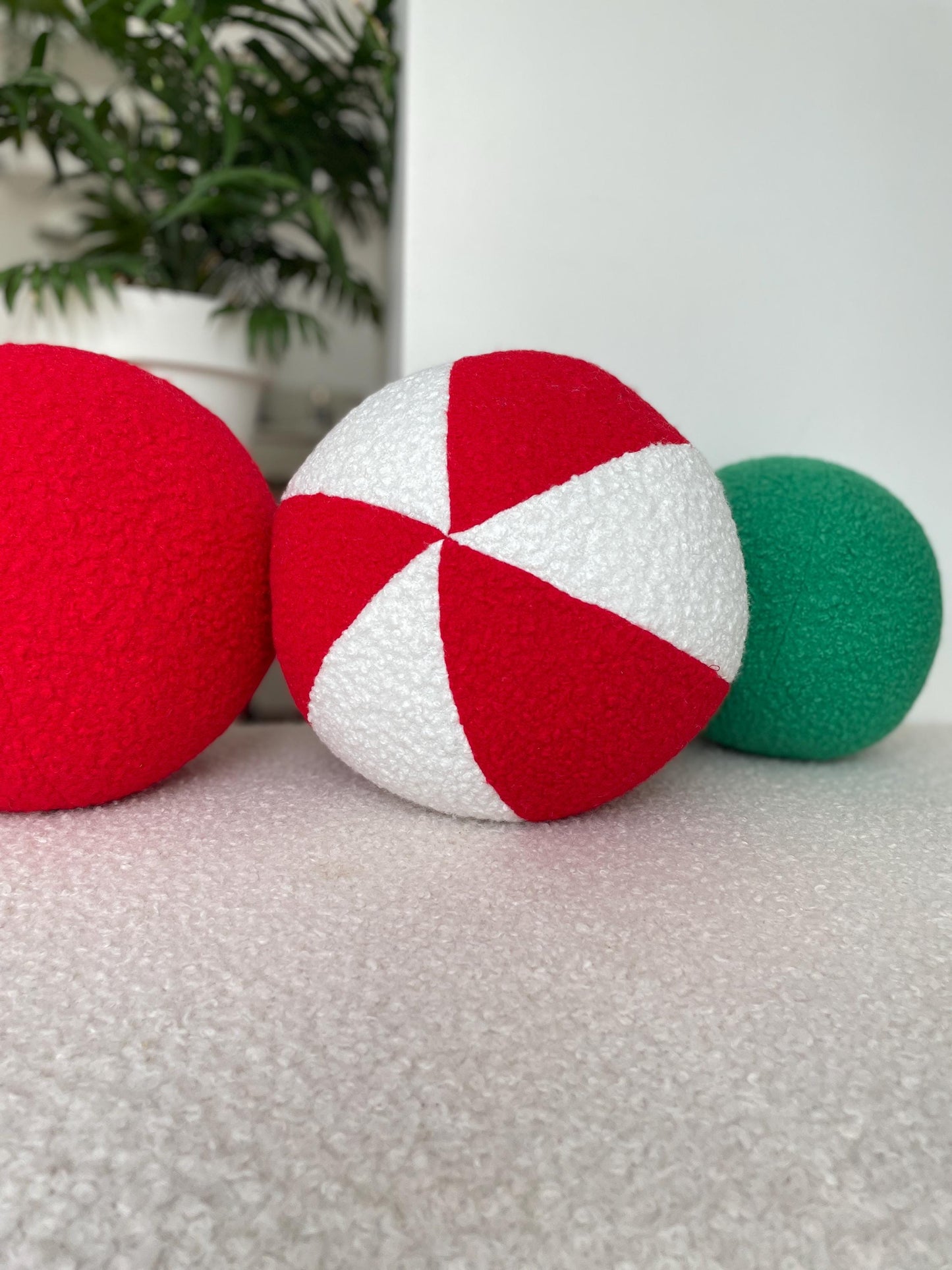 Xmas Red and White Ball-Shaped Pillow – Festive Holiday Decor, Cozy Wabi-Sabi Style Cushion