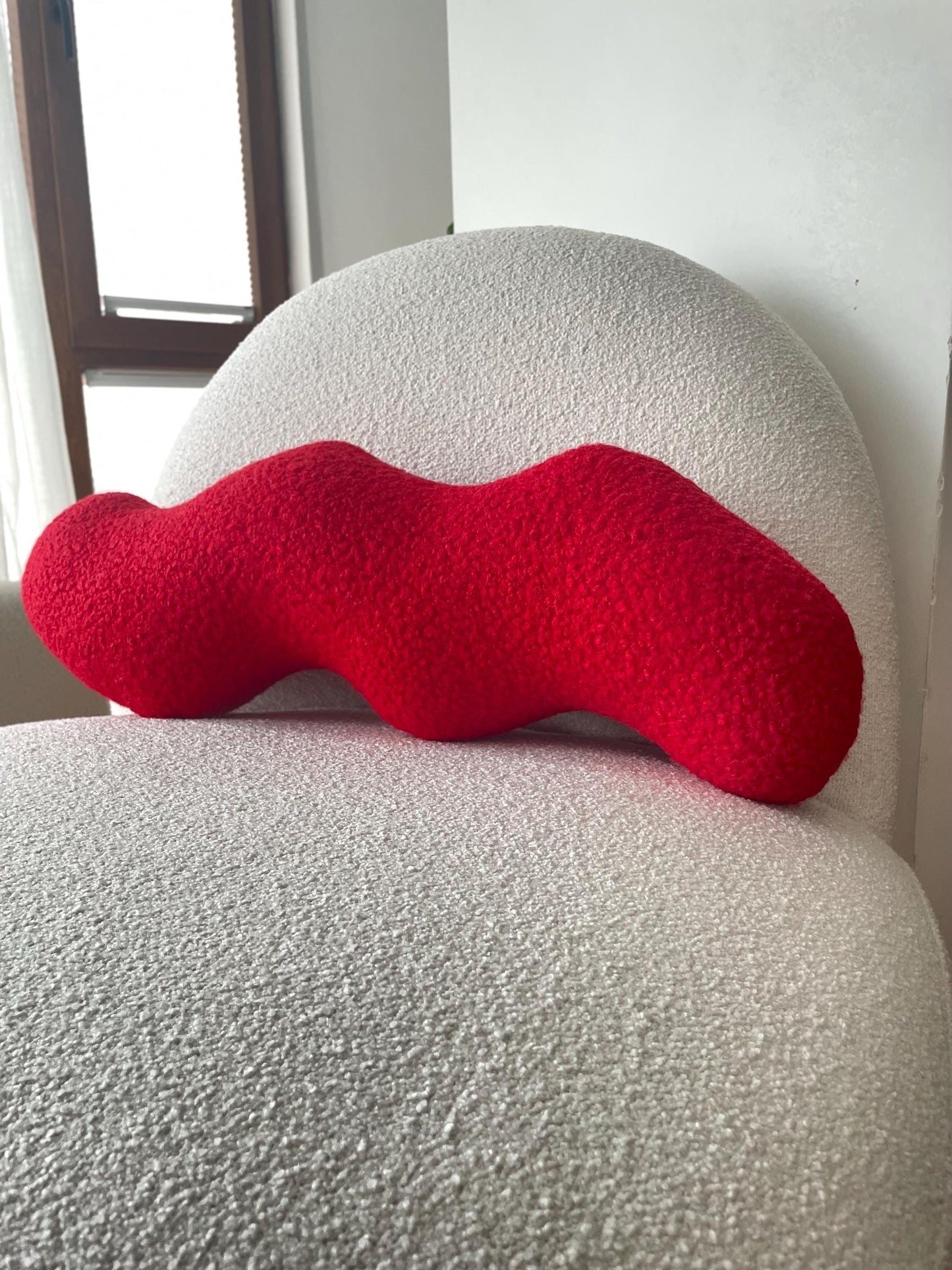 Red Boucle Wavy Pillow: Modern Accent Cushion