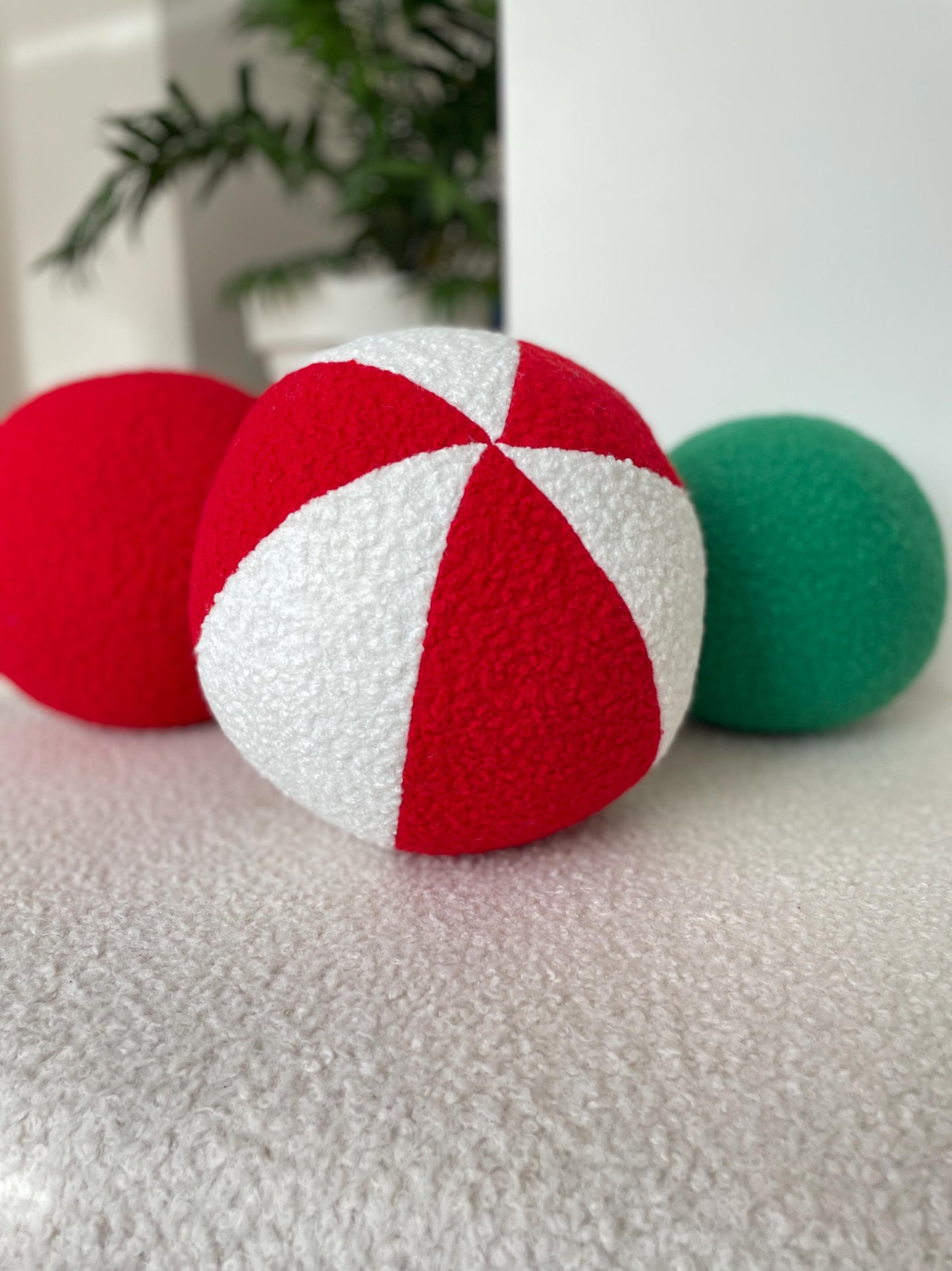 Xmas Red and White Ball-Shaped Pillow – Festive Holiday Decor, Cozy Wabi-Sabi Style Cushion