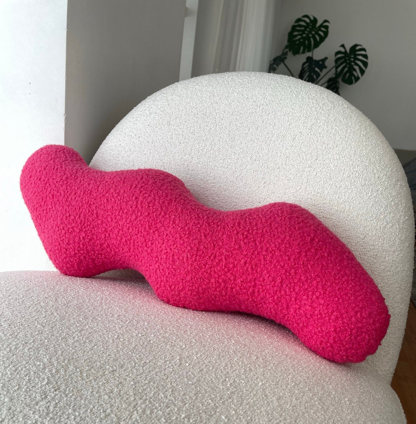 Pink Wavy Boucle Pillow: Modern Home Accent Cushion