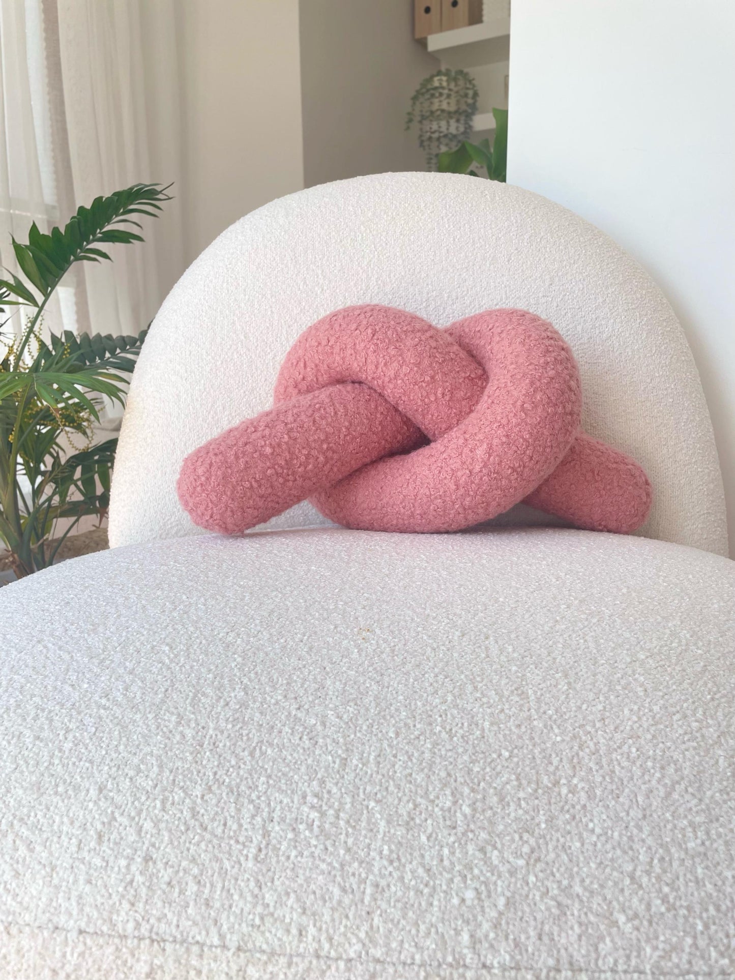 Ashy Pink Boucle Knot Pillow – Soft Sculptural Cushion for Modern & Cozy Home Decor
