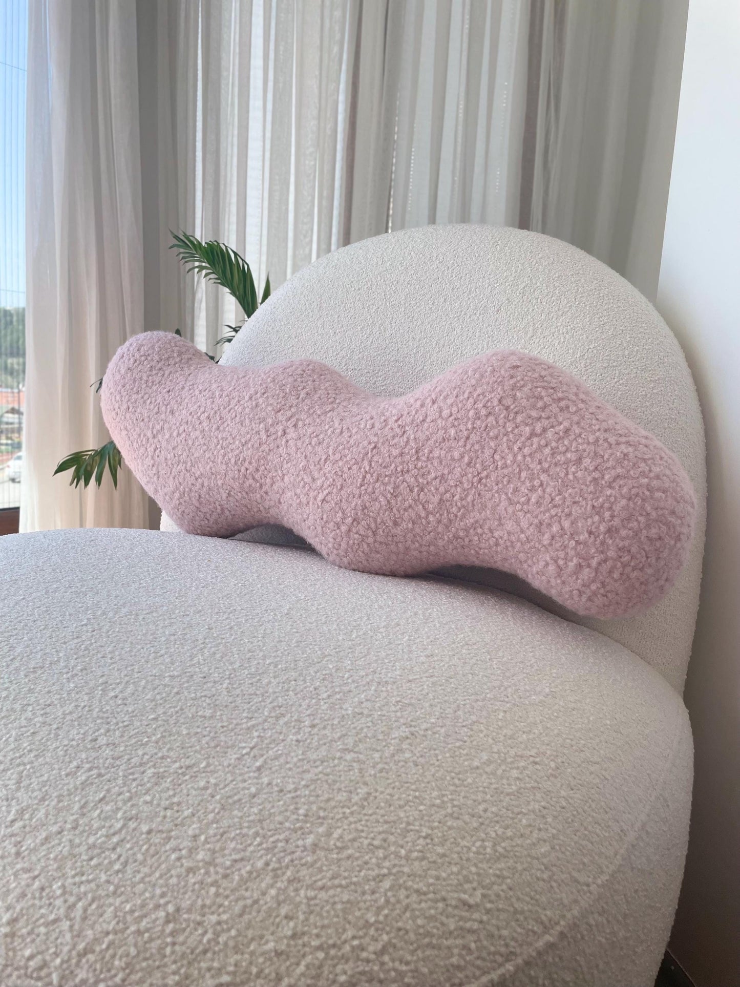 Powder Pink Wavy Boucle Pillow: Modern Accent Cushion