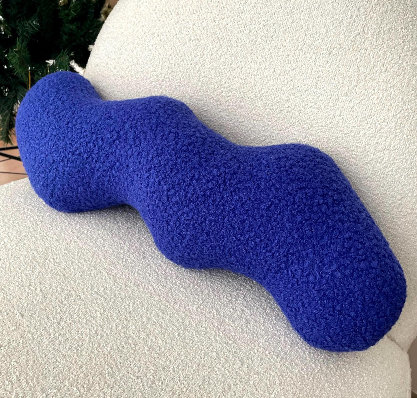 Blue Wavy Boucle Pillow: Modern Accent Cushion