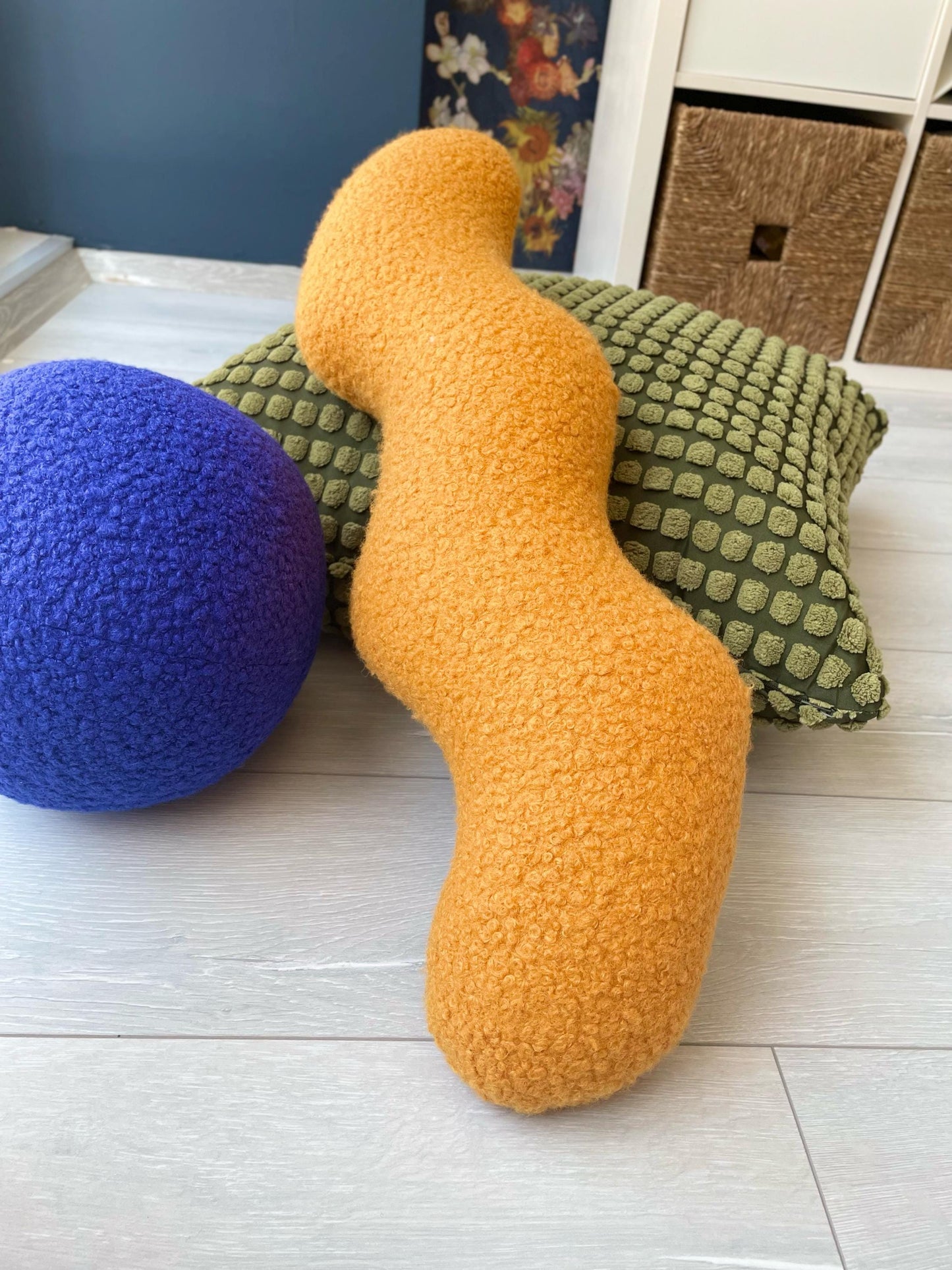 Mustard Wavy Boucle Pillow: Modern Accent Cushion