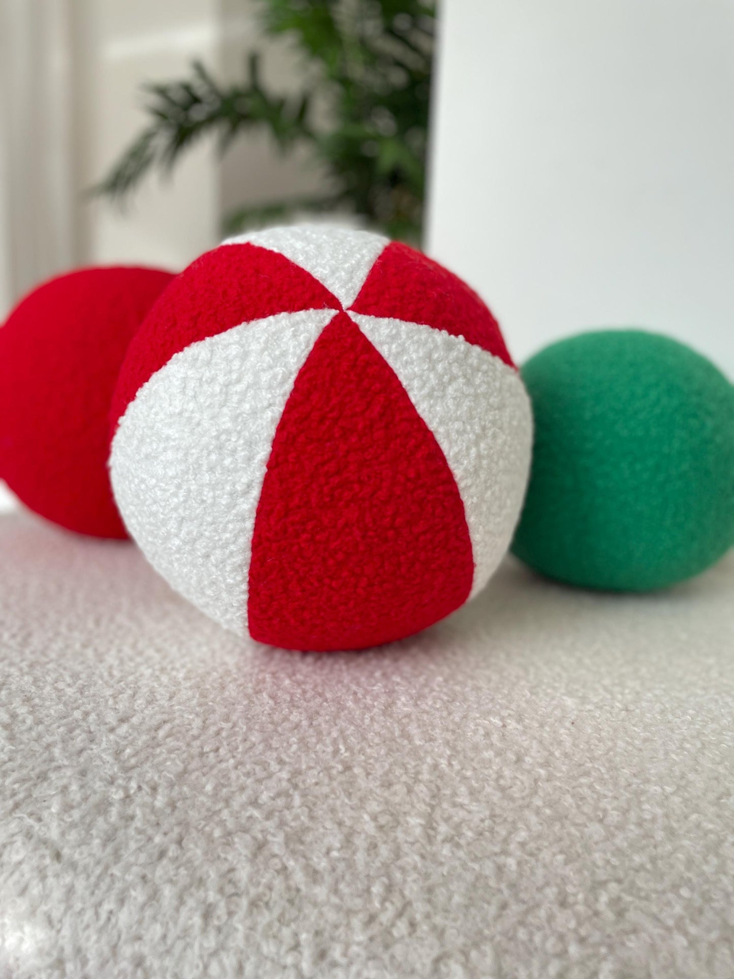 Xmas Red and White Ball-Shaped Pillow – Festive Holiday Decor, Cozy Wabi-Sabi Style Cushion