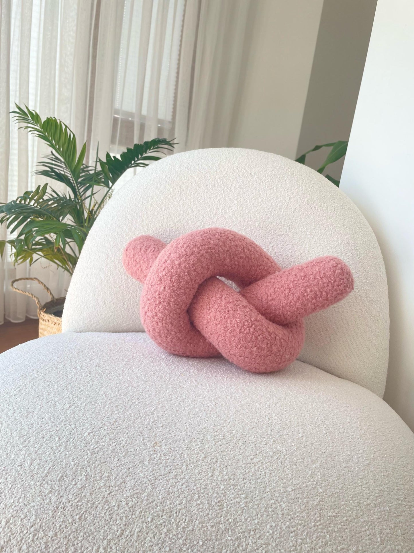 Ashy Pink Boucle Knot Pillow – Soft Sculptural Cushion for Modern & Cozy Home Decor